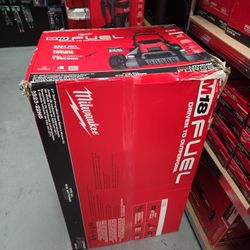 Milwaukee
M18 FUEL Brushless Cordless 21 in. Walk Behind Dual Battery Self-Propelled Mower w/(2) 12.0Ah Battery and Rapid Charger