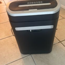 Paper Shredder 