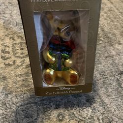 Classic Winnie The Pooh 1998 An Enchanted Christmas Disney Ornament New