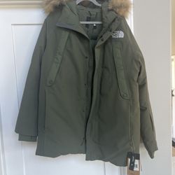North Face Jacket Large Brand New 