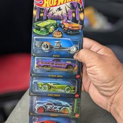 Hot Wheels Halloween Set