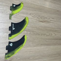 MR FCS2 Fins 2 + 1 thruster set
