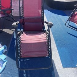 Gravity Reclining Chai r 