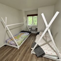 Twin Floor beds (2)
