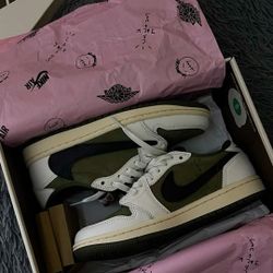 Travis Scott x Nike Air Jordan 1 Low OG SP Reverse Olive