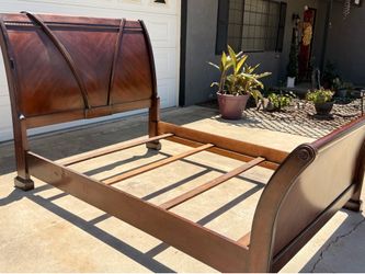 Classic Phillippe style Wooden Sleigh Bed
