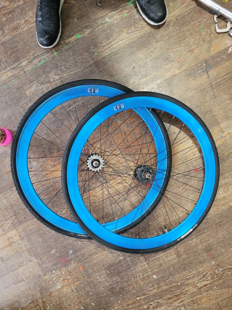 Velocity B43 ホイール Velocity B43 Wheel Set Colors Fixed Fixed Pair