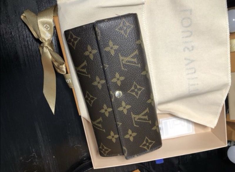 Authentic Louis Vuitton wallet