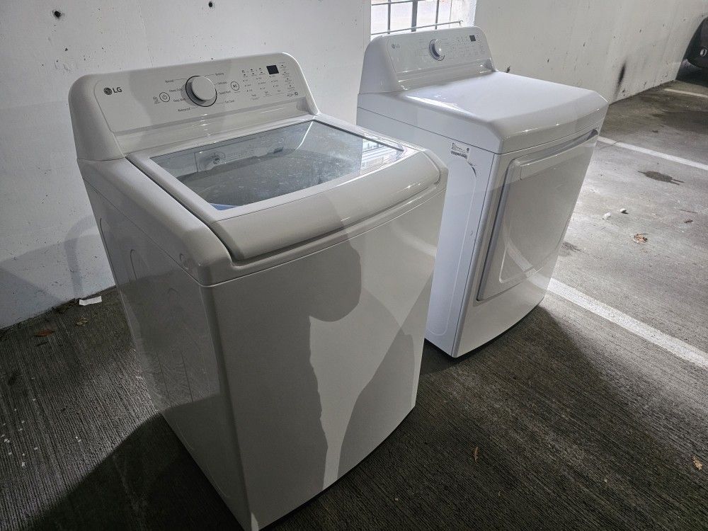 LG Washer & Dryer Set