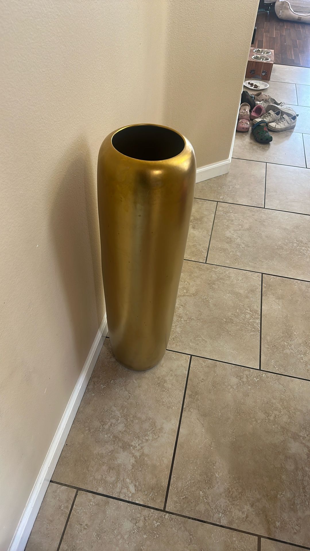 Large Modern Pot, Gold 
