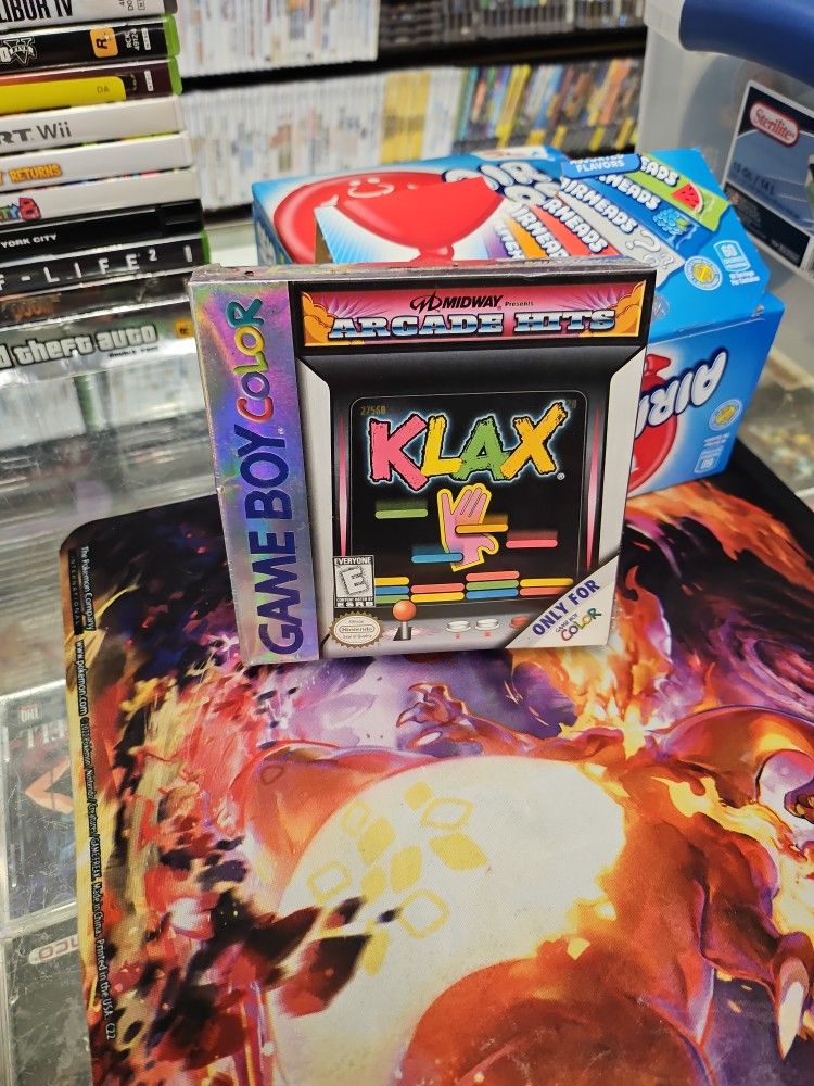 Arcade Hits: Klax (Nintendo Game Boy Color, 1999)