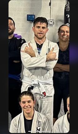 6 white a2-a3 gi tops, full black a1 gi