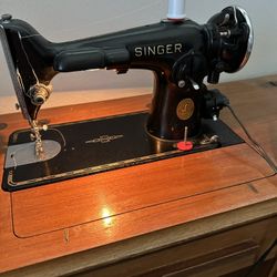 Singer 210-2 Sewing Machine