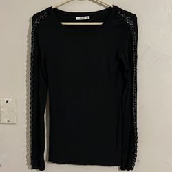 Women’s Black Chained Sleeve Sweater