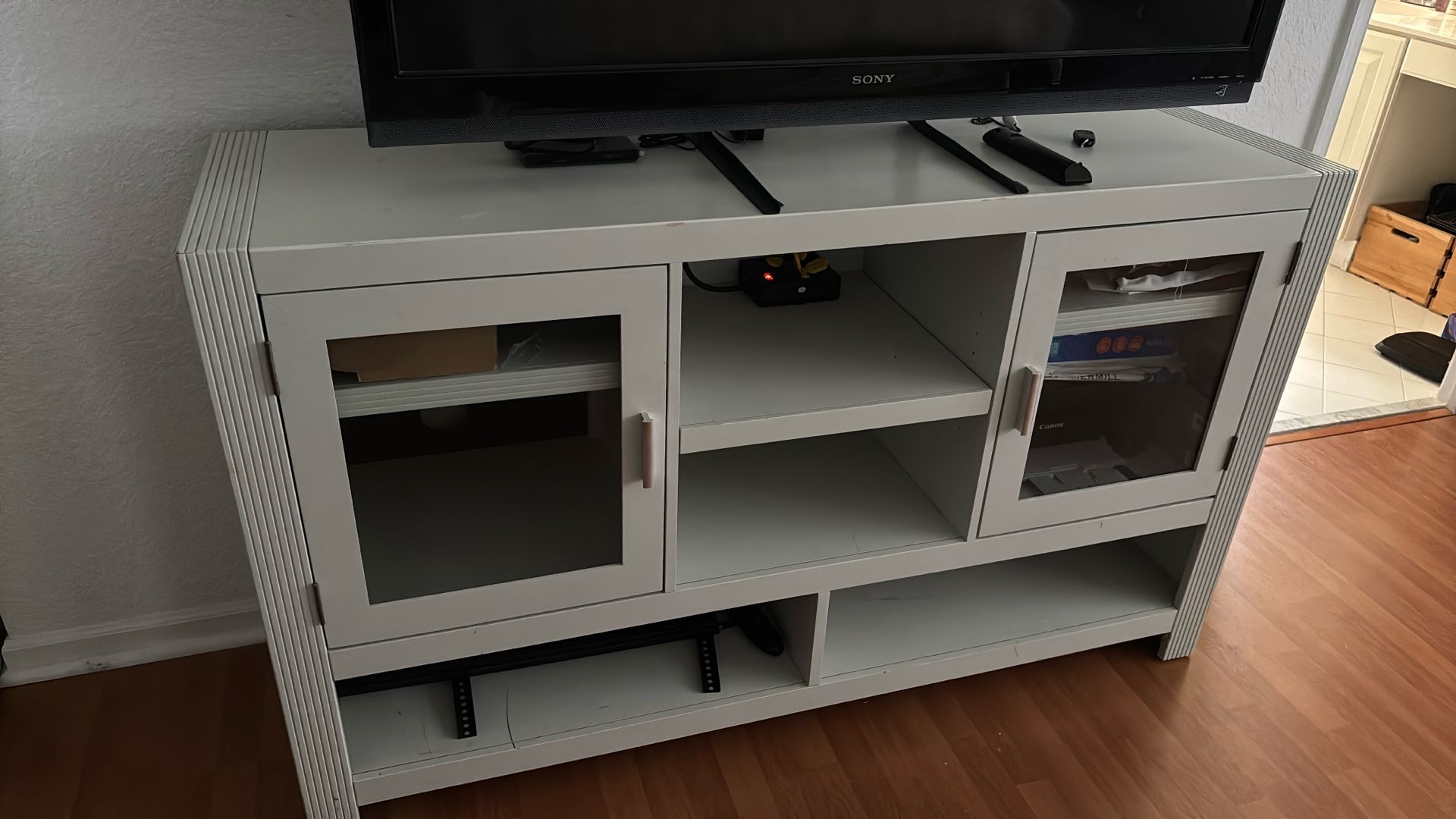 Entertainment Center TV Stand