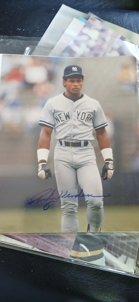 Rickey Henderson Autographed Photo