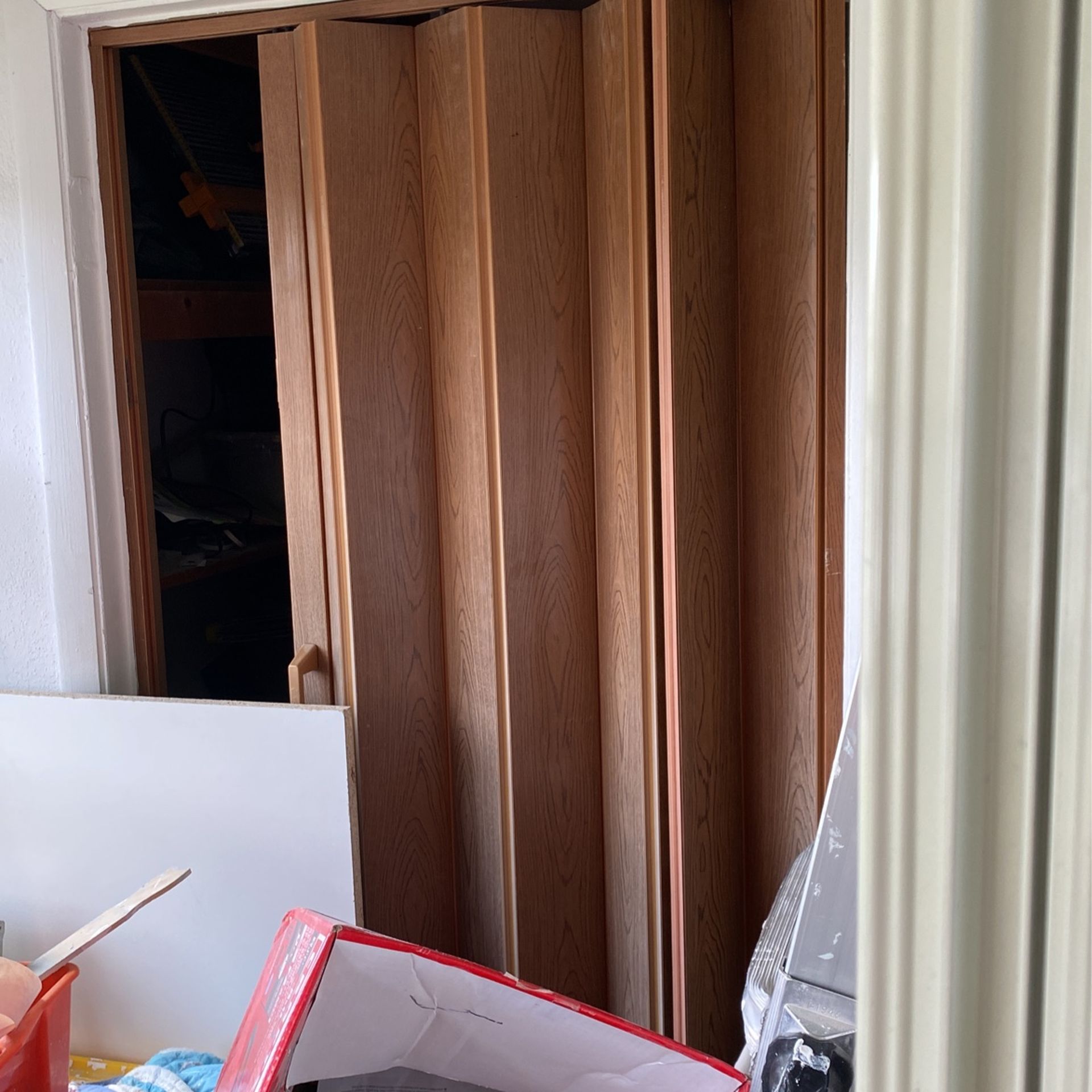 2 Accordion Closet Doors 36” Each