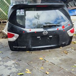 2015 Nissan Pathfinder Tail Gate