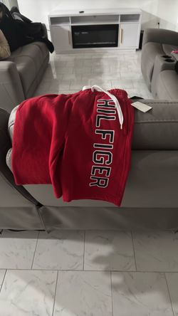 Tommy Hilfiger