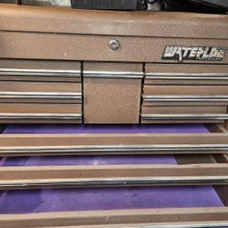 Waterloo Tool Box 10-drawer 26" Wide with Keys 