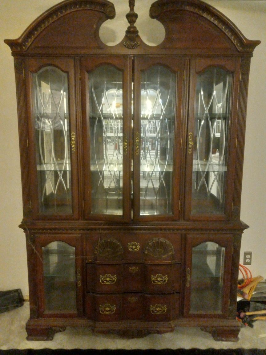 Dining Room Table Setting For Six A Glass China Cabinet To Match The Table Of 6 I China Cabinet