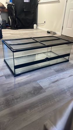 Exo-Terra Large Low Reptile Enclosure