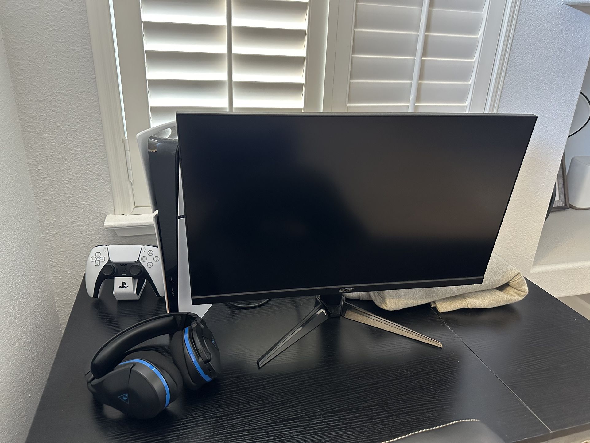 Ps5 and Monitor