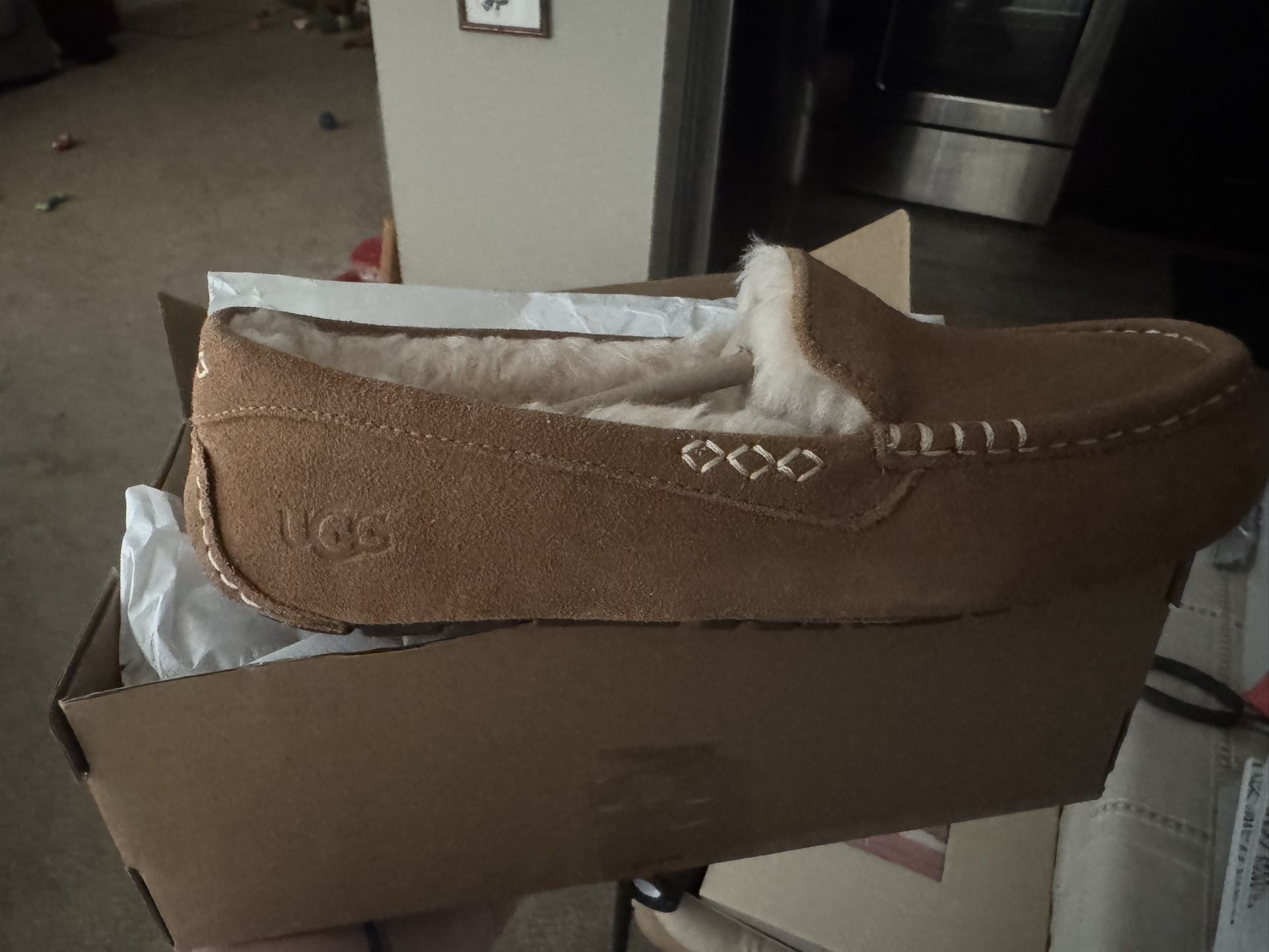 UGG Moccasin