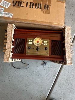 Victrola Quincy - 6-in-1 Bluetooth Record Player