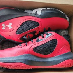 BRAND NEW Under armour "UA Lockdown 6's"(sz 10)
