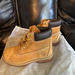 Timberland  Boots Size 1.5M