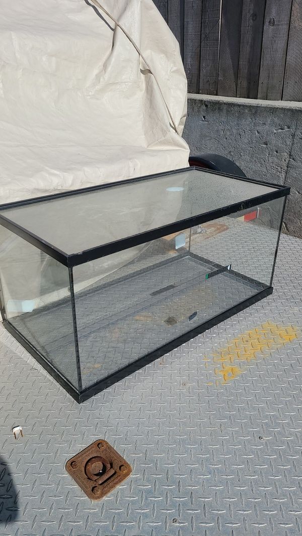 40 gallon reptile tank for Sale in San Diego, CA - OfferUp
