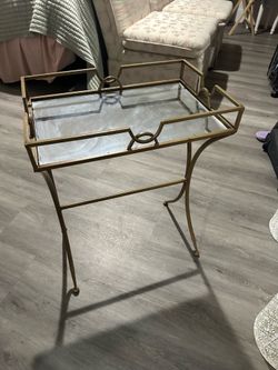 Mirrored Jewelry Stand