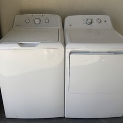 Ge Washer And Dryer In Great Working Condition No Issues Works Good