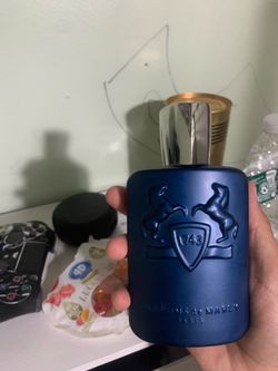 selling cologne samples 3ml dm me for the price