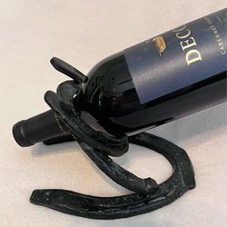 Horseshoe Wine Bottle Holder