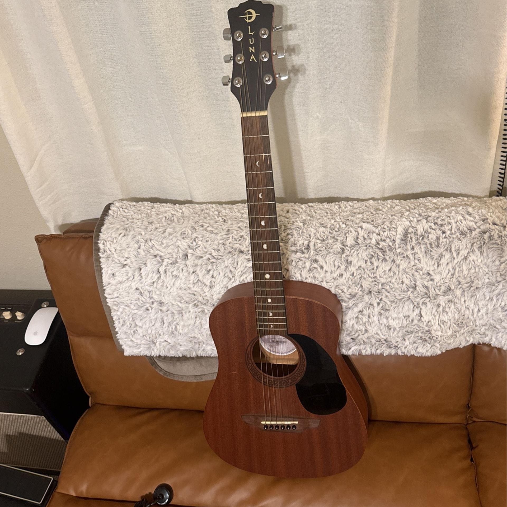 Luna Parlor Guitar