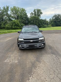 Chevy trailblazer Gray four-wheel-drive