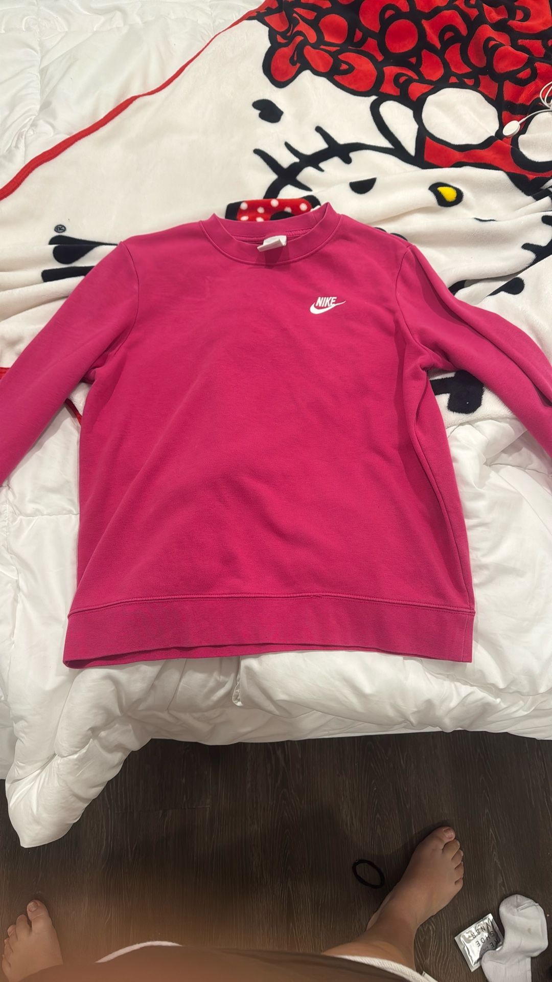 nike pink hoodie size medium 15$ make offers