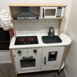 Kids Play Kitchen 