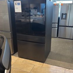 Samsung Family Hubb Refrigerator 