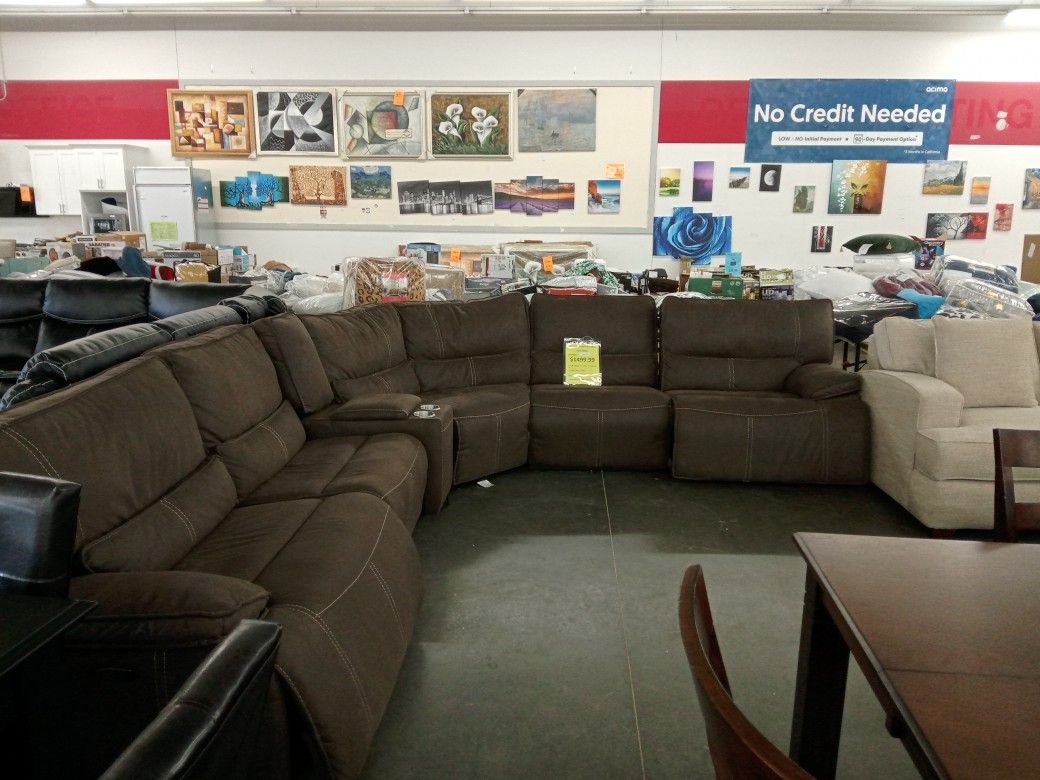 Powered Reclining Sectional