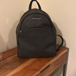 Michael Kors Medium Backpack 