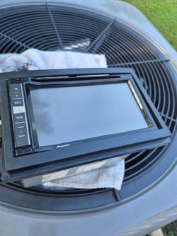 Pioneer radio