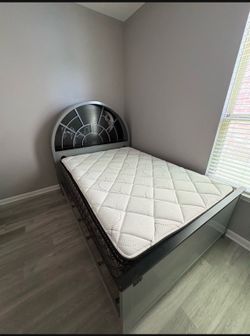 Rooms to go star wars full size headboard mattress