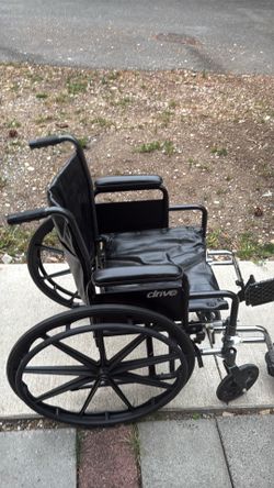 Wheelchair  $160.00    OBO?👌