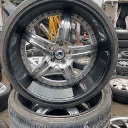 4 Wheels Asanti  R22.  5x112 Size Tire 245/30/22