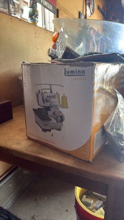 Serger sewing machine