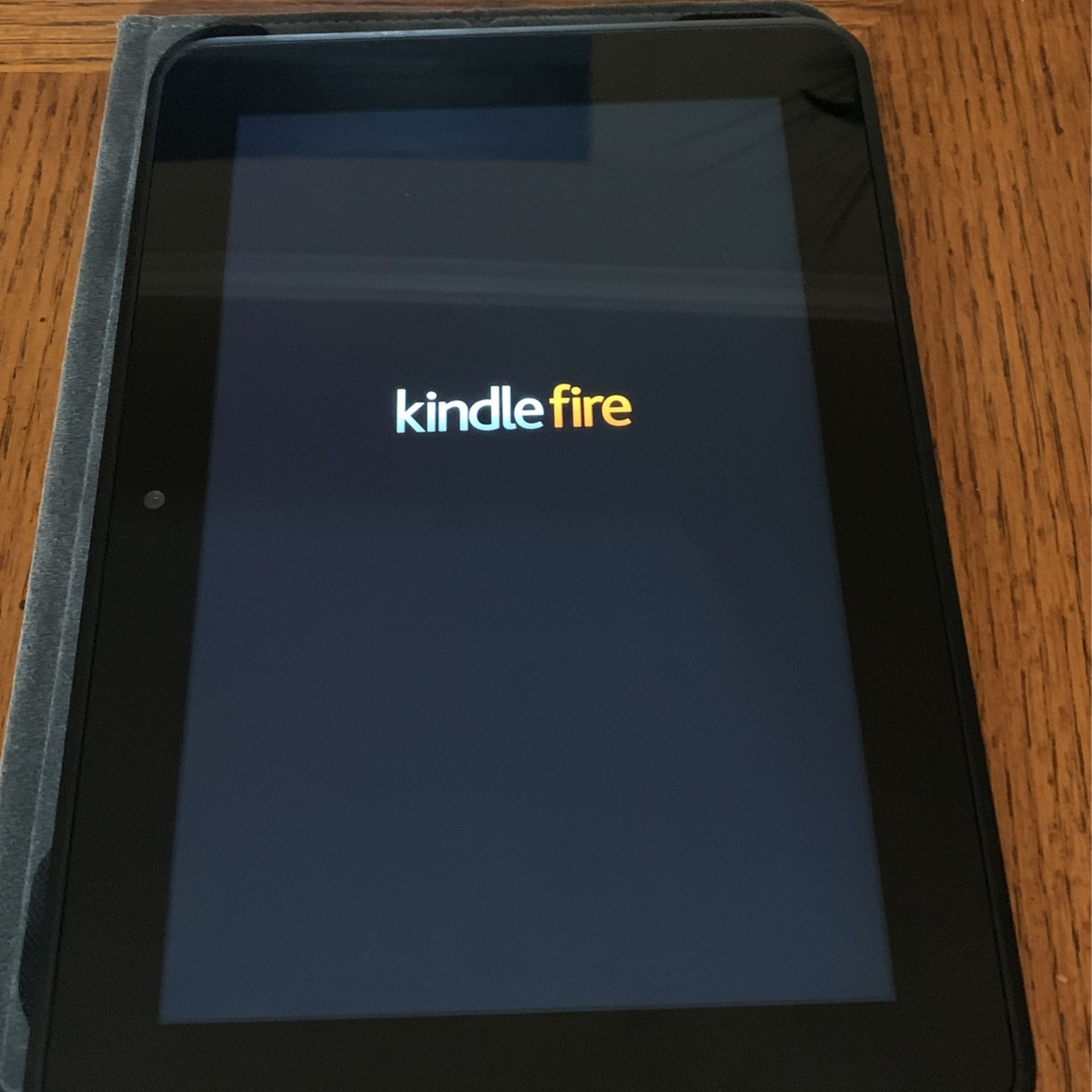 Amazon Kindle Fire HD 8.9 - 3HT7G - Lightly Used - 2 Styles Of Cases Inc. - Needs To Go!