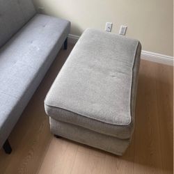 Large Grey Fabric Ottoman, pick up In Temple city, delivery is available for small fees in 10 miles